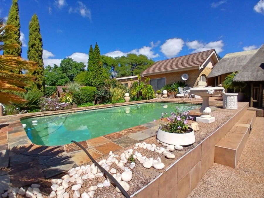 4 Bedroom Property for Sale in Kuruman Northern Cape